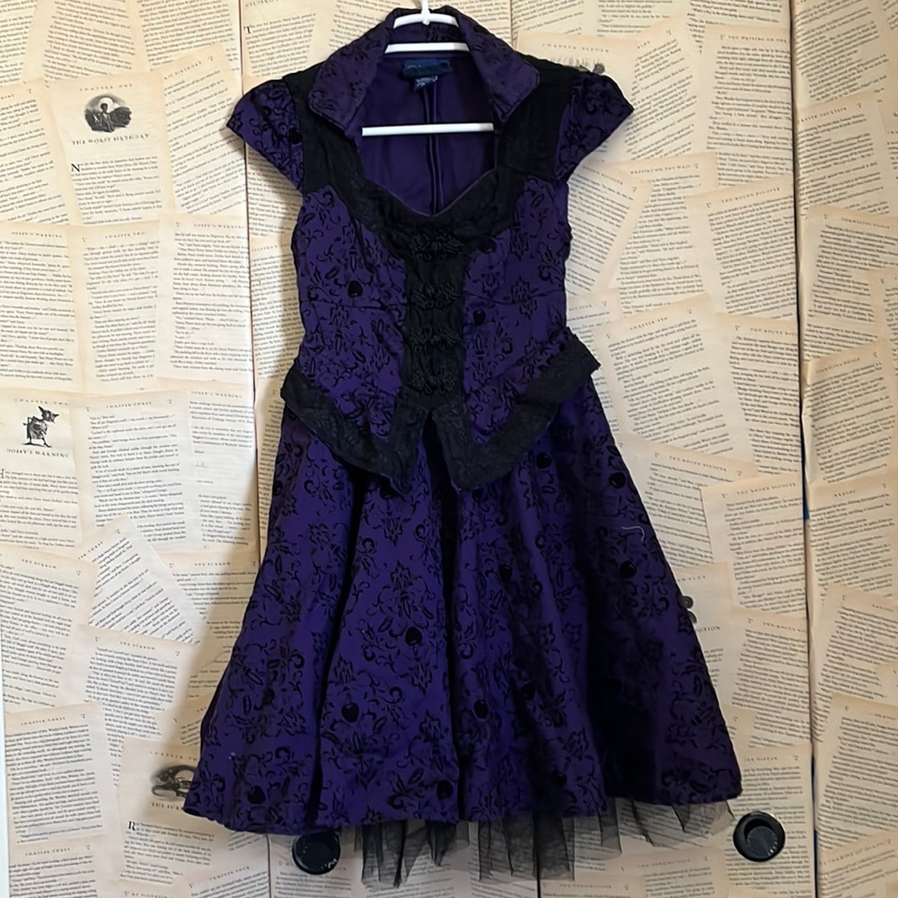 Hot topic Regina Once Upon a Time dress
